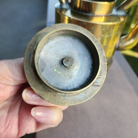 Antique Chinese Brass Teapot | Hand-Etched Floral | Round Handle | c.1890–1920 - Picture 9 of 10